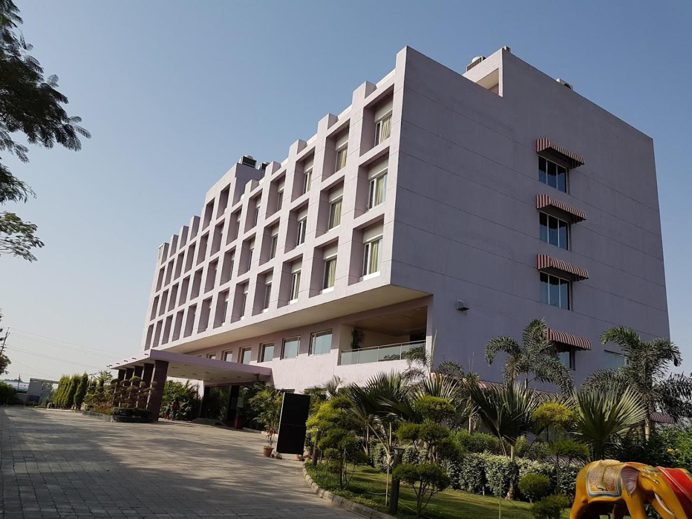 Nandan Kanan Hotel & Resort Sipra المظهر الخارجي الصورة