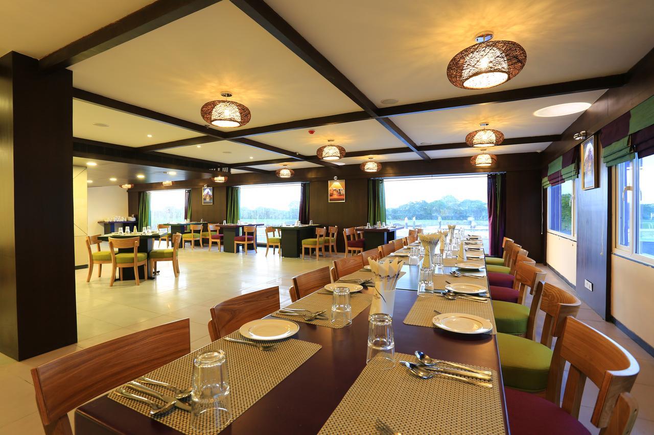 Nandan Kanan Hotel & Resort Sipra المظهر الخارجي الصورة