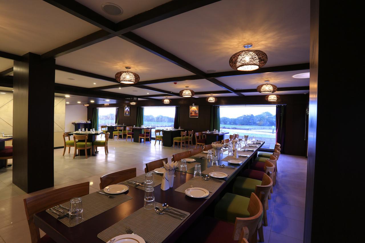 Nandan Kanan Hotel & Resort Sipra المظهر الخارجي الصورة